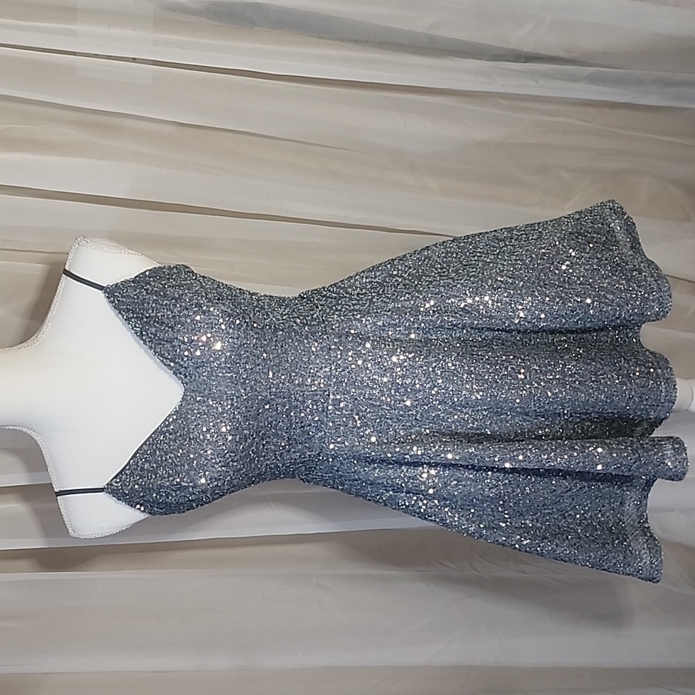 Juniors/Women's Special Occasion Dress Size 9/10